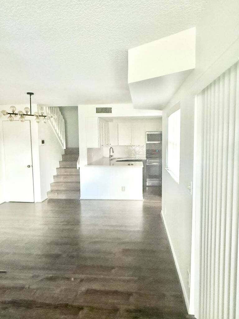 Building Photo - 3715 Village Dr
