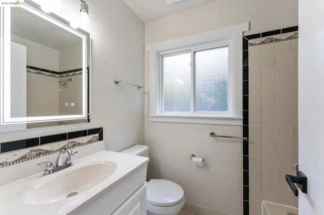 Building Photo - 23965 Mayville Dr