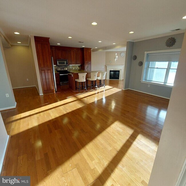 Building Photo - 12251 Roundwood Rd