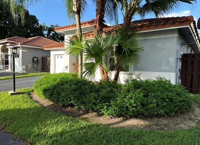 Building Photo - 5758 NW 97th Pl