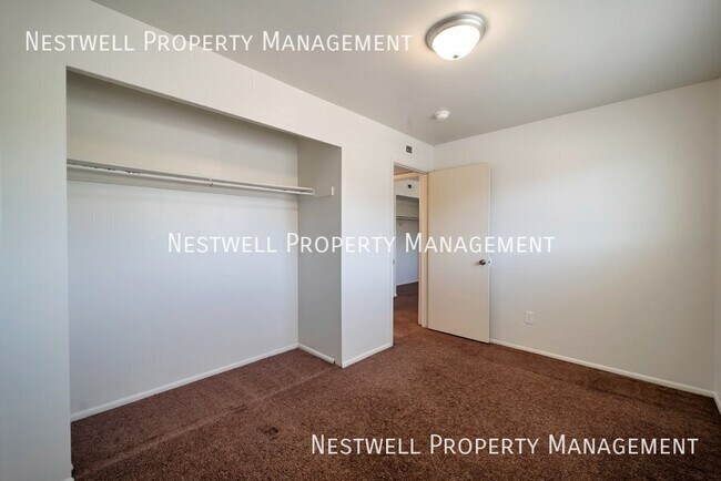 Building Photo - 8455 S Westridge St