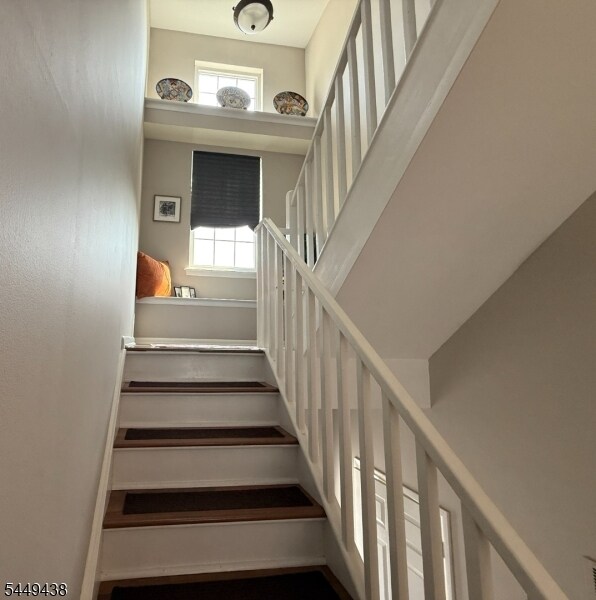 Building Photo - 1408 Norwood Way