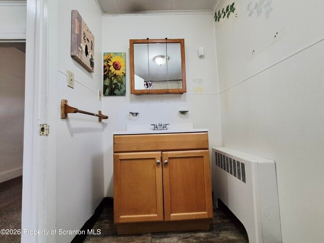 Building Photo - 68 Green Pl