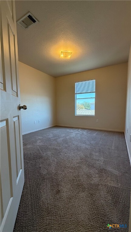 Building Photo - 2400 Price Dr