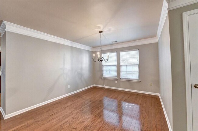 Building Photo - 3070 Centerglen Ln