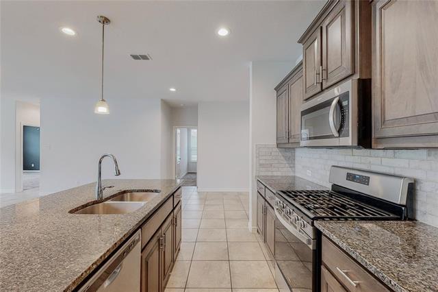 Building Photo - 9436 Smiths Park Ln