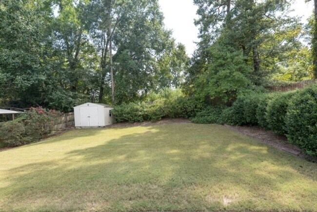 Building Photo - 3 Bedroom 2 Bath Ranch in Evans