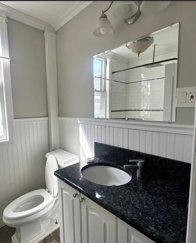 Building Photo - 1430 Walnut St