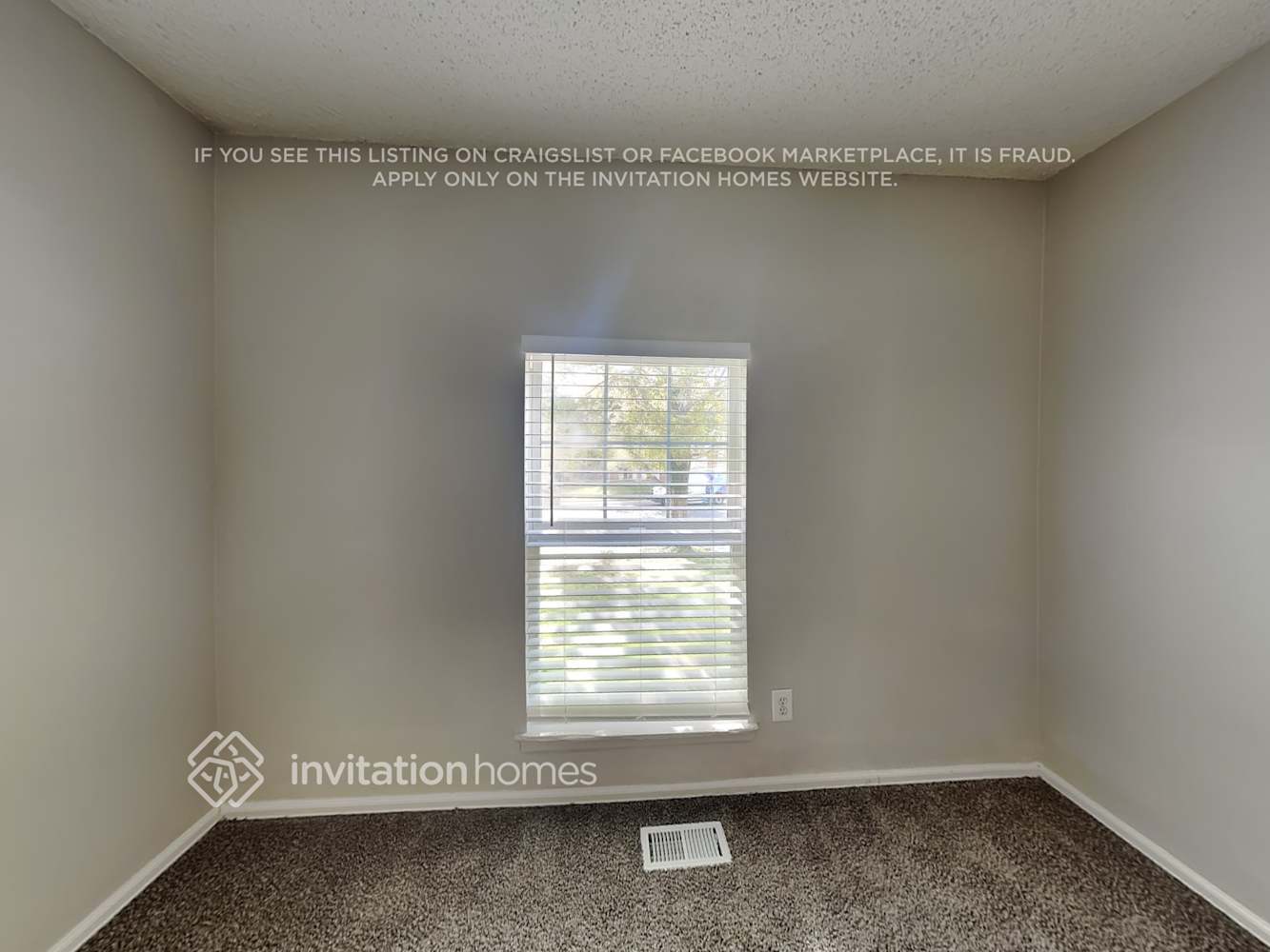 Building Photo - 1617 S Sedalia St