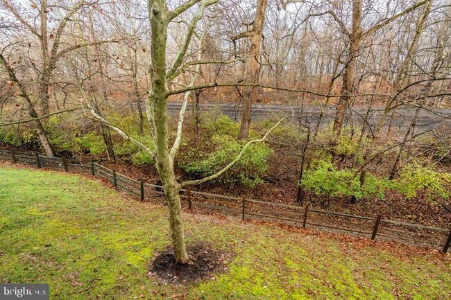 Building Photo - 143 Birchwood Dr
