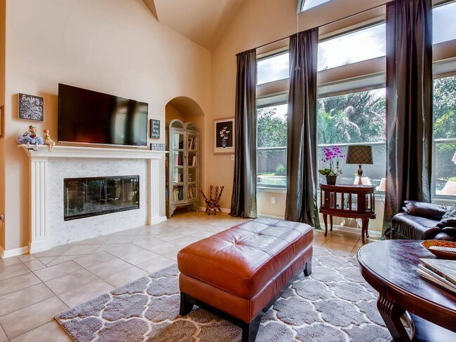 Building Photo - 10217 Medinah Greens Dr