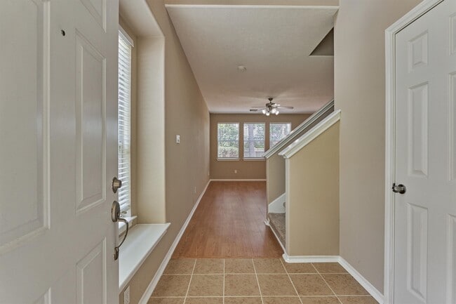 Building Photo - 106 E Stedhill Loop