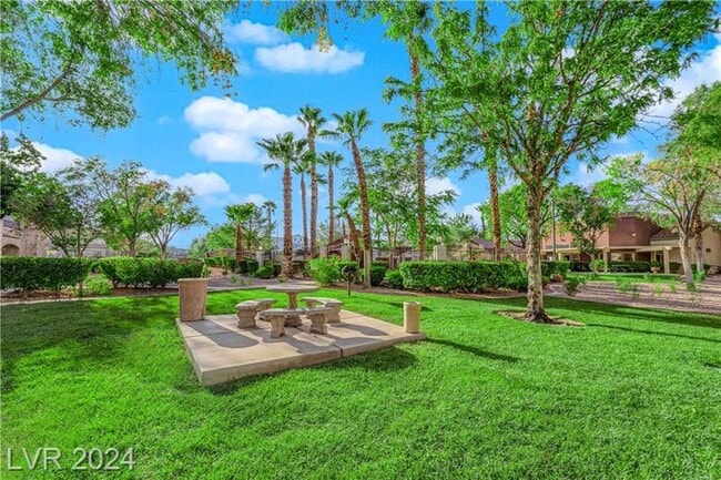 Building Photo - 7885 W Flamingo Rd