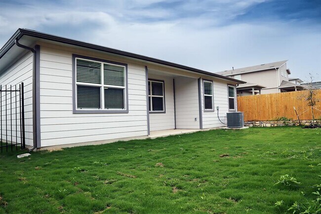 Building Photo - 14012 Lubeck Dr