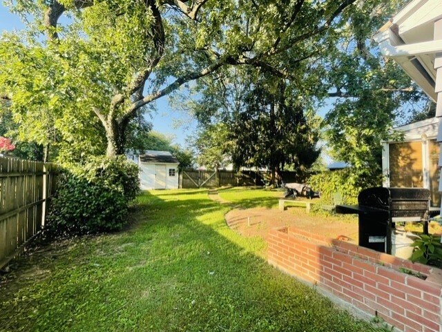 Building Photo - 313 Linden Ave