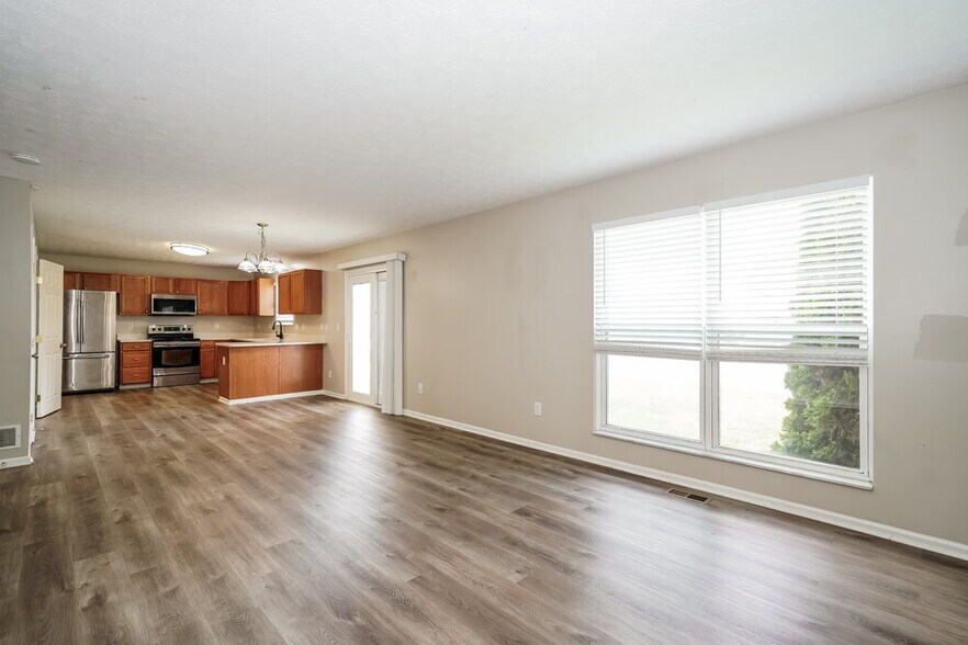 Building Photo - 5718 Cruiser Ave