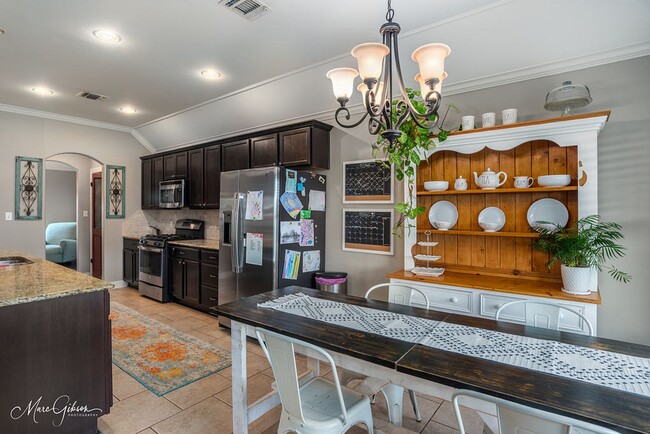 Building Photo - LEGACY HOME AVAILABLE! BELLE ROSE!