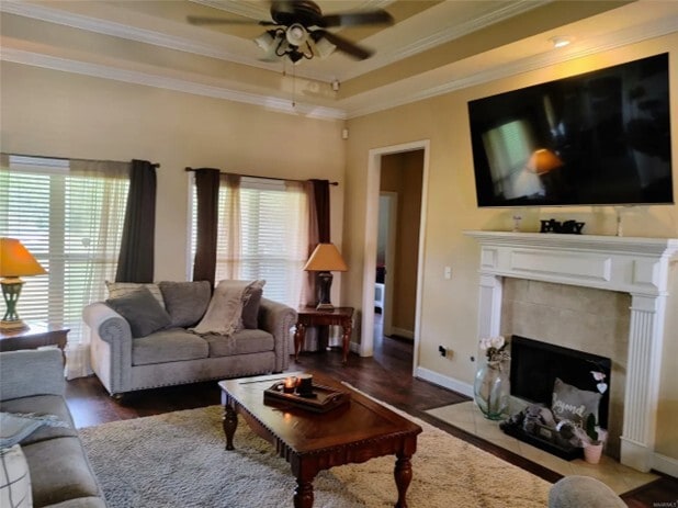 Building Photo - 7301 Anna Rose Dr