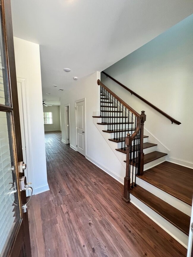Building Photo - East Longleaf Townhome