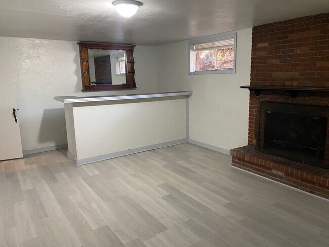 Building Photo - Available Soon!