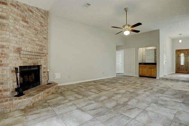 Building Photo - 3826 Carya Cir