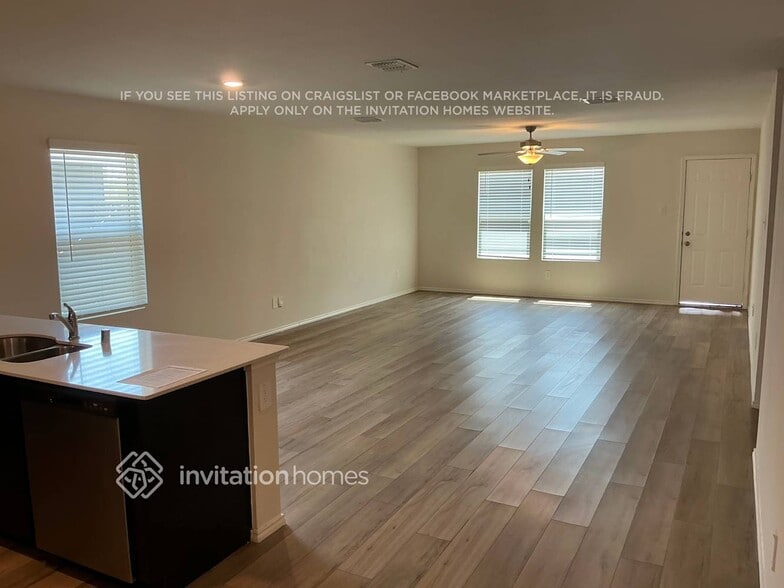 Building Photo - 10538 Sewell Cir