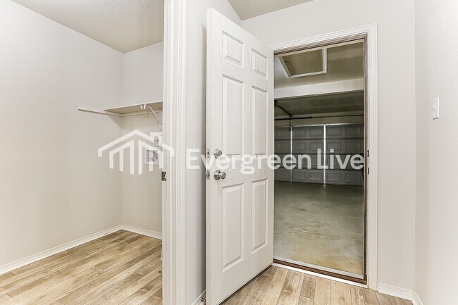 Building Photo - 22 Erwin Dr