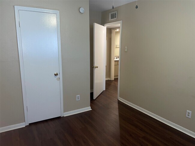 Building Photo - 4710 Airport Blvd