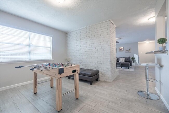 Building Photo - 9907 Towne Tower Ln