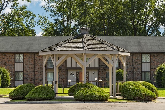 Building Photo - 24237 Country Squire St