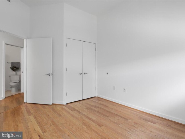 Building Photo - 1414 Belmont St NW