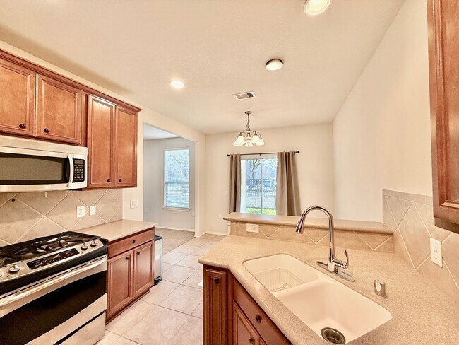 Building Photo - 13600 Breton Ridge St