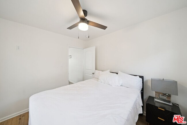 Building Photo - 1163 W 38th St