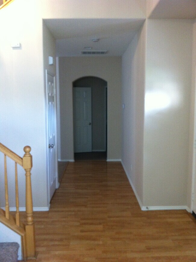 Building Photo - Beautiful 4 bedroom home in Eagle Ranch!