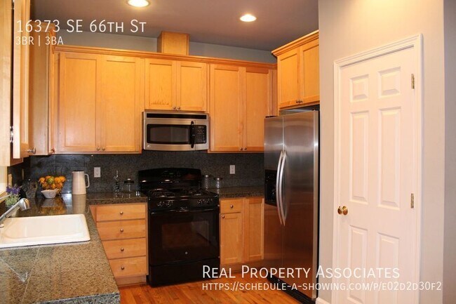 Building Photo - 16373 SE 66th St