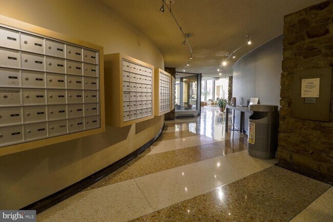 Building Photo - 4242 East-West Hwy