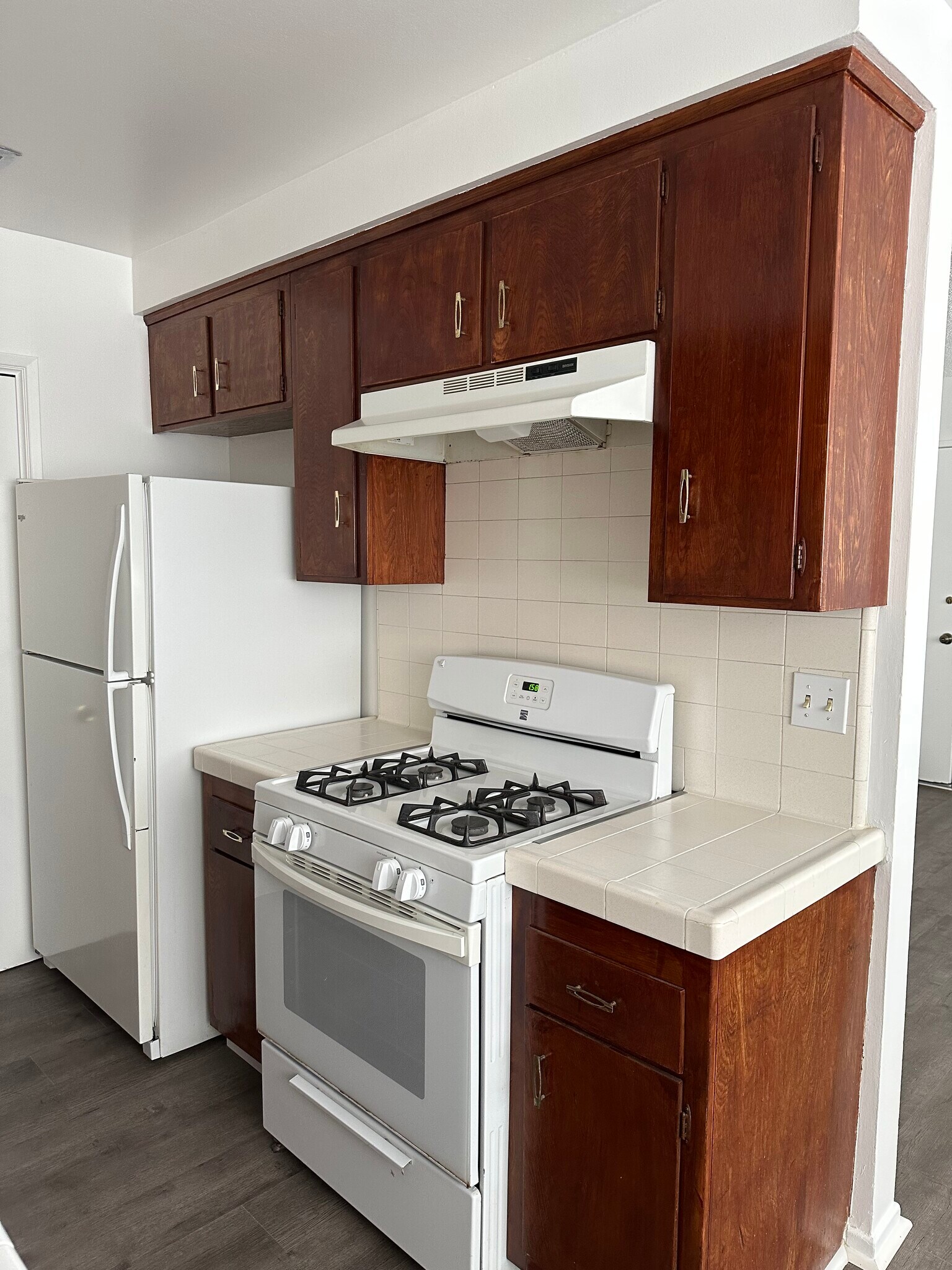 Building Photo - 4201 McLaughlin Ave