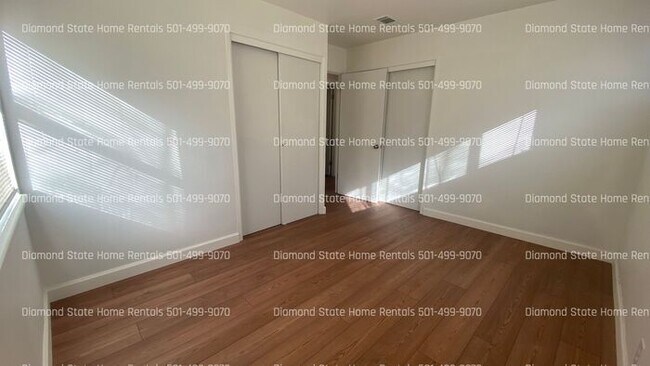 Building Photo - 27 Barbara Dr