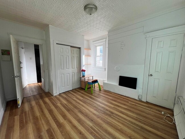 Building Photo - 69 Clarke Ave