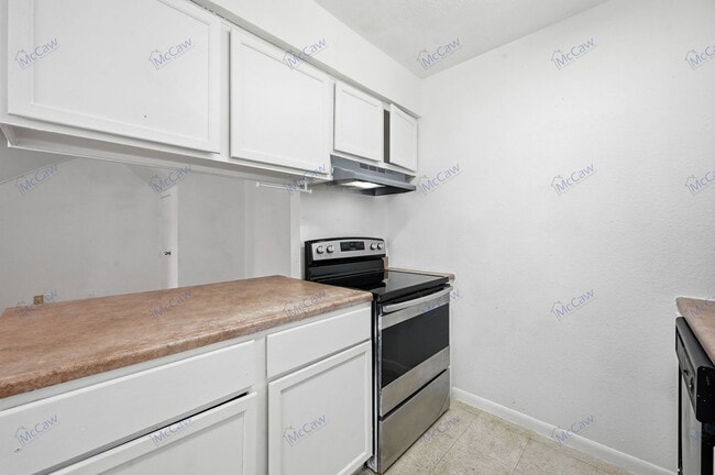 Building Photo - 8135 Julie Ave