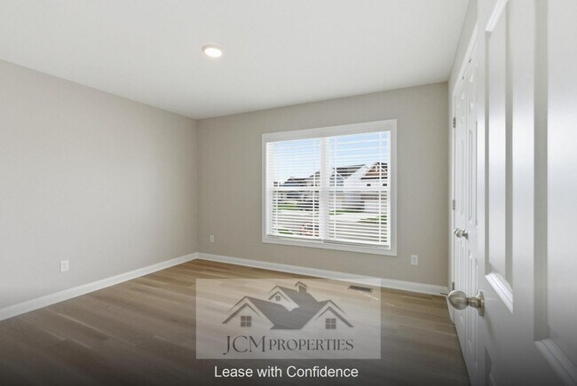 Building Photo - 112 Lambert Fld