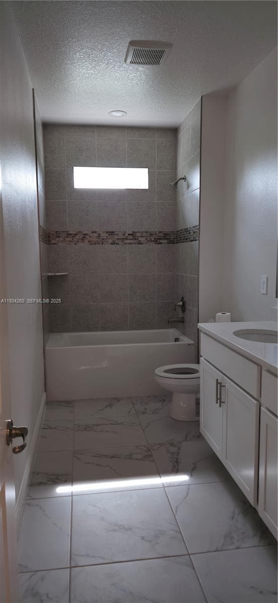 Building Photo - 4650 SW Quezon St