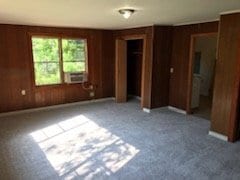 Building Photo - 2 Bedroom, 1 bath apartment in a duplex
