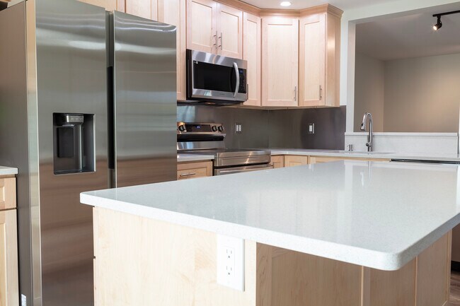 Building Photo - 289 Governors Park Rd