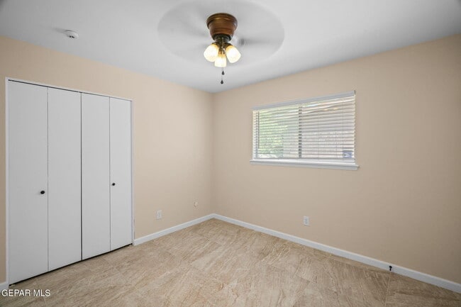 Building Photo - 10337 Galahad Way