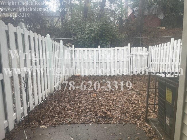 Building Photo - 2256 Wellington Cir
