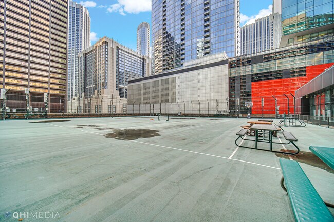 Building Photo - 211 E Ohio St
