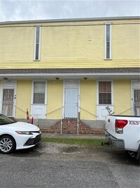 Building Photo - 4504 Annunciation St