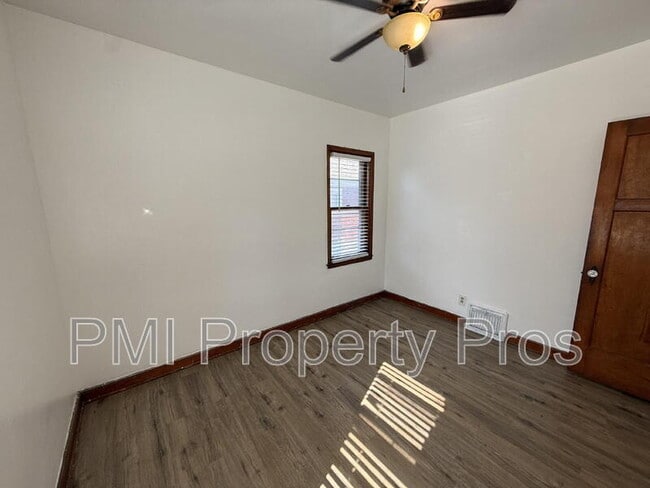 Building Photo - 2821 N 57th St