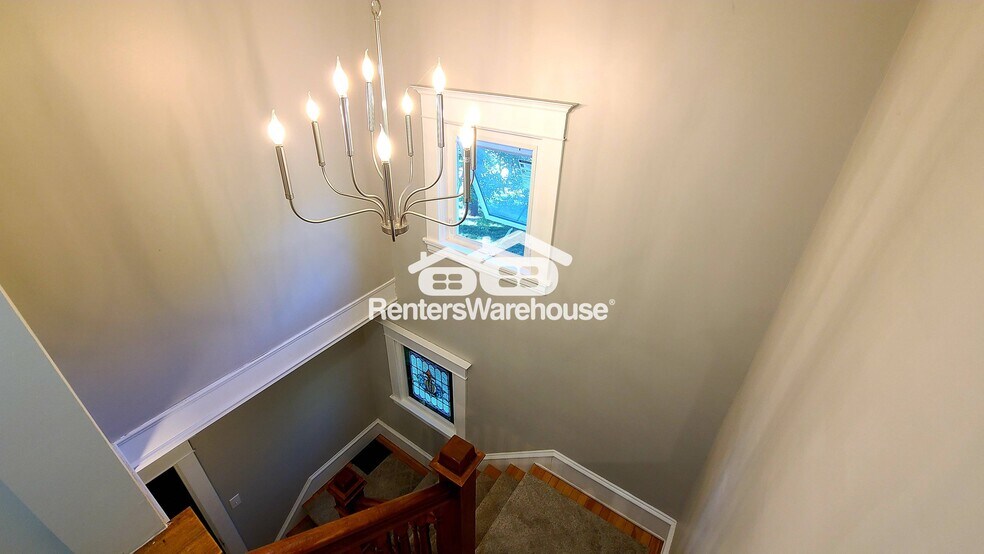 Building Photo - 142 N Arch Ave